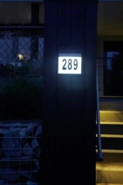 Luxform High Lumen Solar Huisnummer Wandlamp Cornwall 3/20 Lumen -Tuingereedschaps Winkel 8719099341063 N