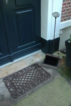 Esschert Deurmat Gietijzer Ruit 67x42 Cm -Tuingereedschaps Winkel LH45 42