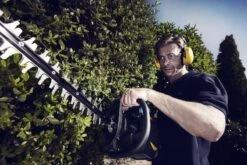 McCulloch Benzine Heggenschaar SuperLite 4528 -Tuingereedschaps Winkel b4fb3a02254fd7a7a5bcf4cd84bb3a28