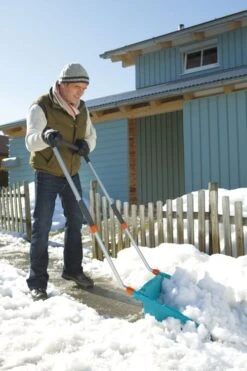 Gardena Sneeuwschuiver 9 Gardena Sneeuwschuiver -Tuingereedschaps Winkel gardena sneeuwschuiver3