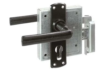 Poortslot Met Gietijzeren Beslag 3 Poortslot Met Gietijzeren Beslag